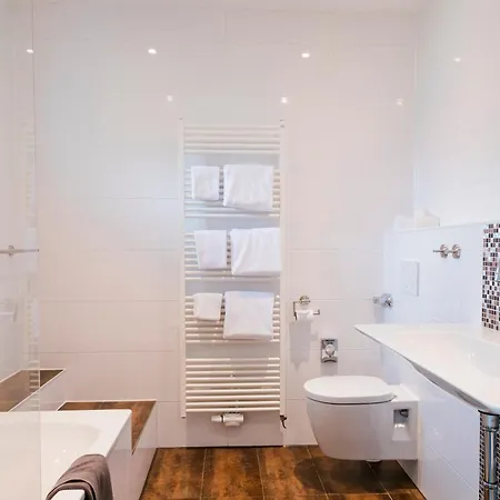 Hotel Solln - Free Parking 3*