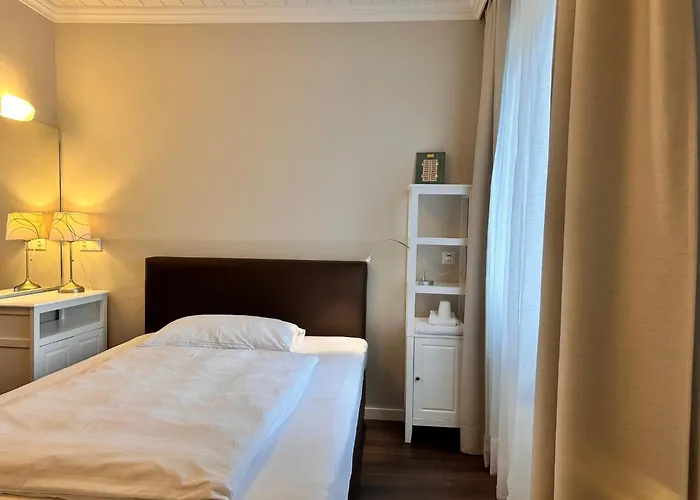 Hotel Solln - Free Parking 3*