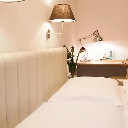 Solln - Free Parking 3* München