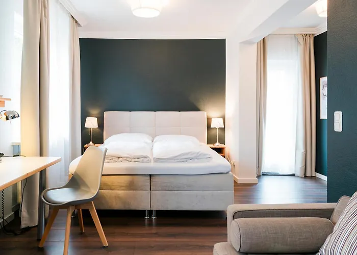 Hotel Solln - Free Parking 3*