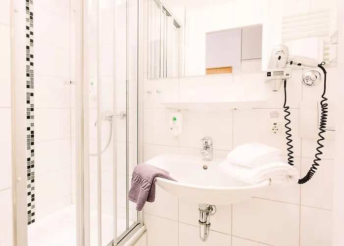 Solln - Free Parking 3*